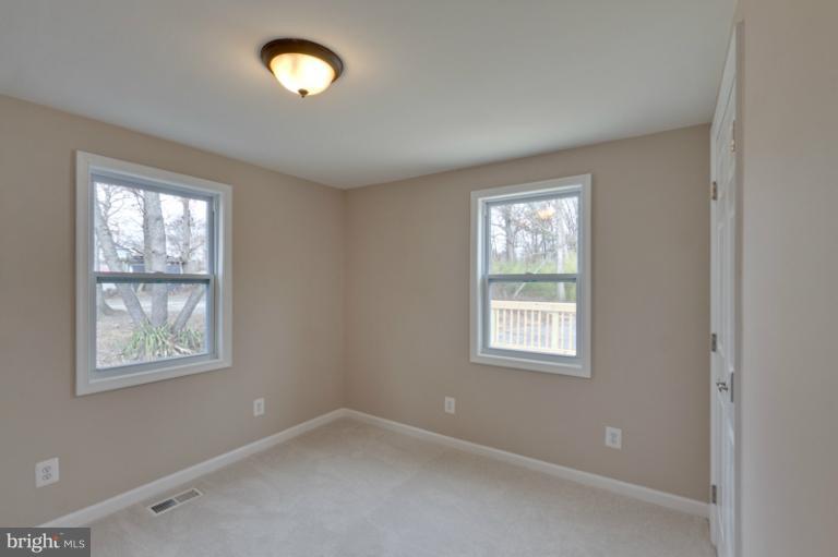 9532 Temple Hill Road Clinton, MD 20735 - Photo 10 of 19 Interior (General)