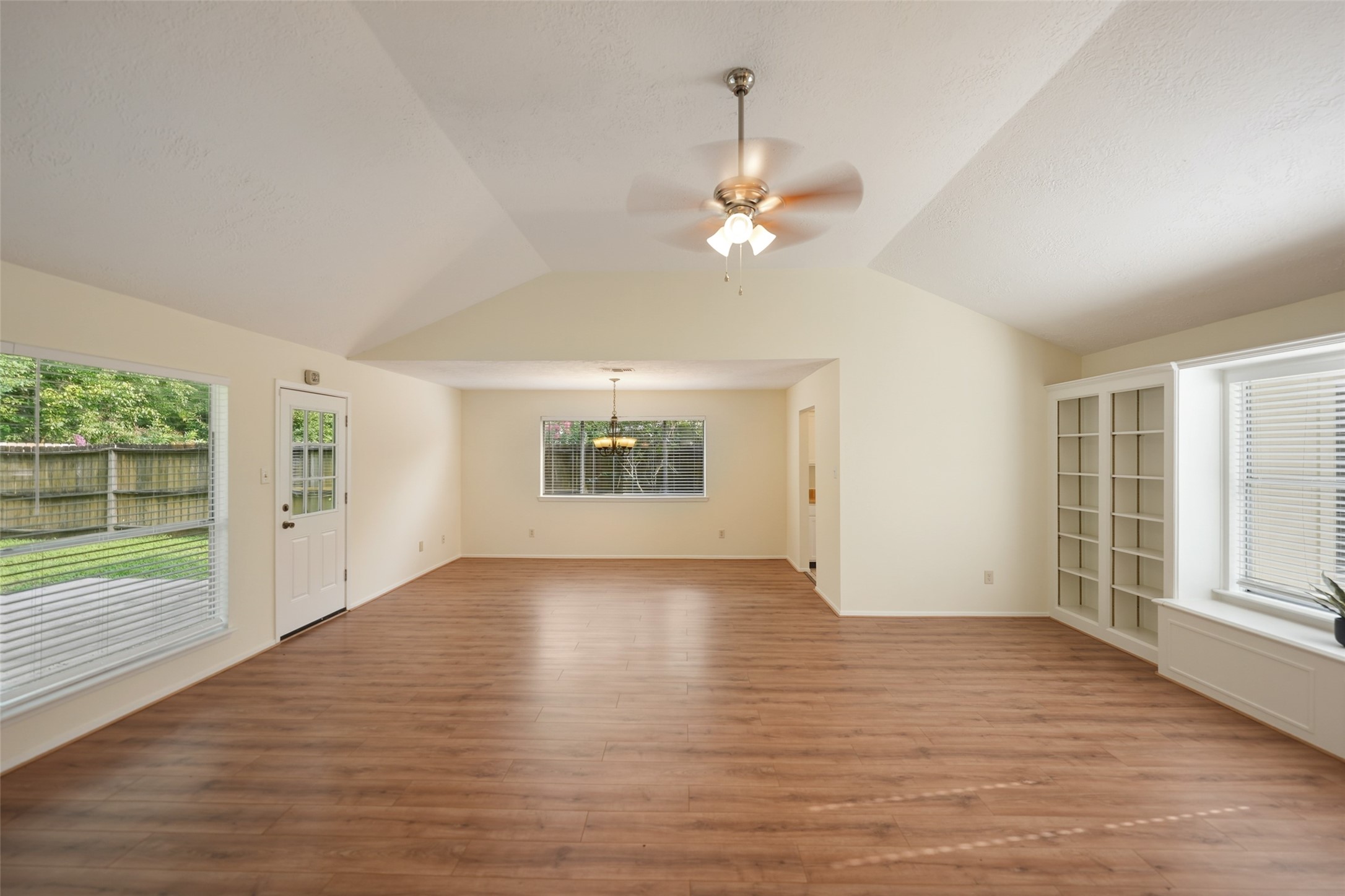 21503 Bridgepoint Lane Spring, TX 77388 - Photo 9 of 36