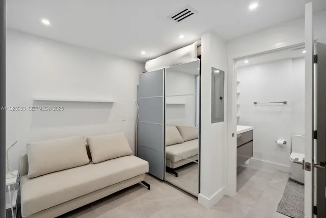 a en suite bathroom with a shower and a tub