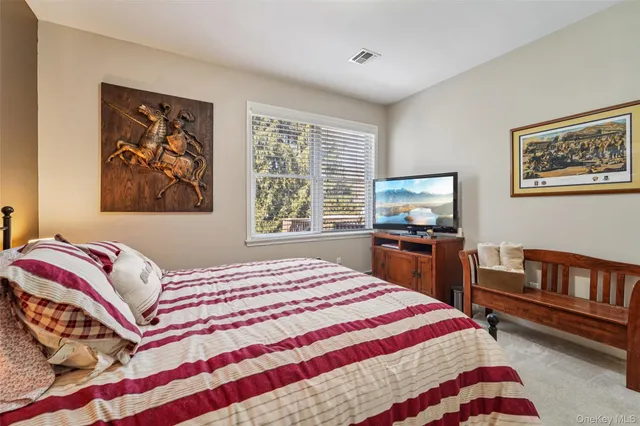 $815,000 | 3 Eagle Crest, Fort Montgomery, NY 10922