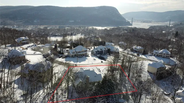 $815,000 | 3 Eagle Crest, Fort Montgomery, NY 10922