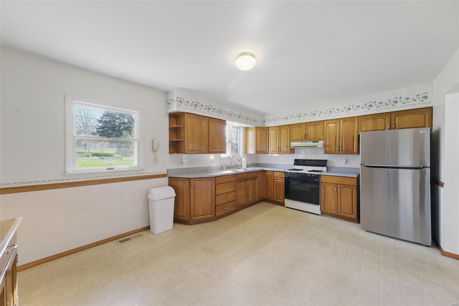 77 Willow Way St. Charles, MO 63304 - Photo 9 of 26