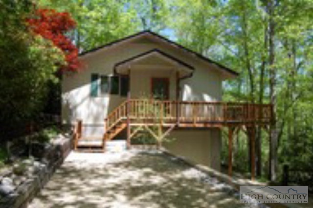 23 Goldfinch Road Newland, NC 28657 - Photo 1 of 14