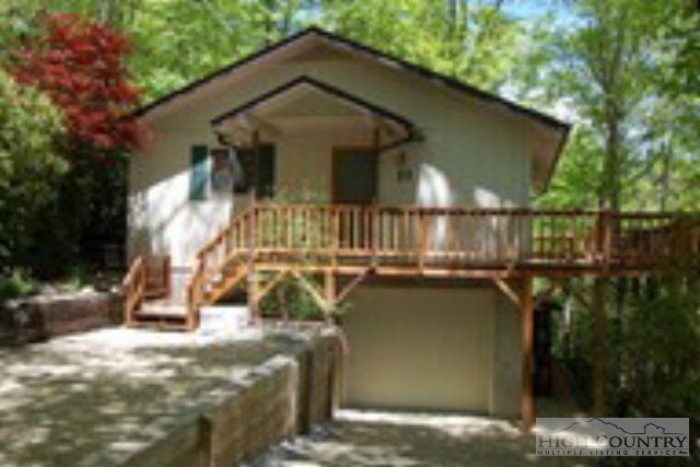 23 Goldfinch Road Newland, NC 28657 - Photo 4 of 14