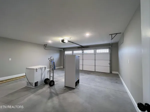 $2,200 | 6812 Highbank Lane, Knoxville, TN 37938