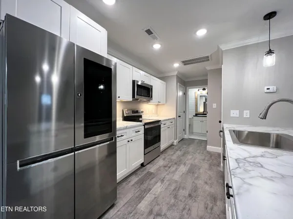 $2,200 | 6812 Highbank Lane, Knoxville, TN 37938