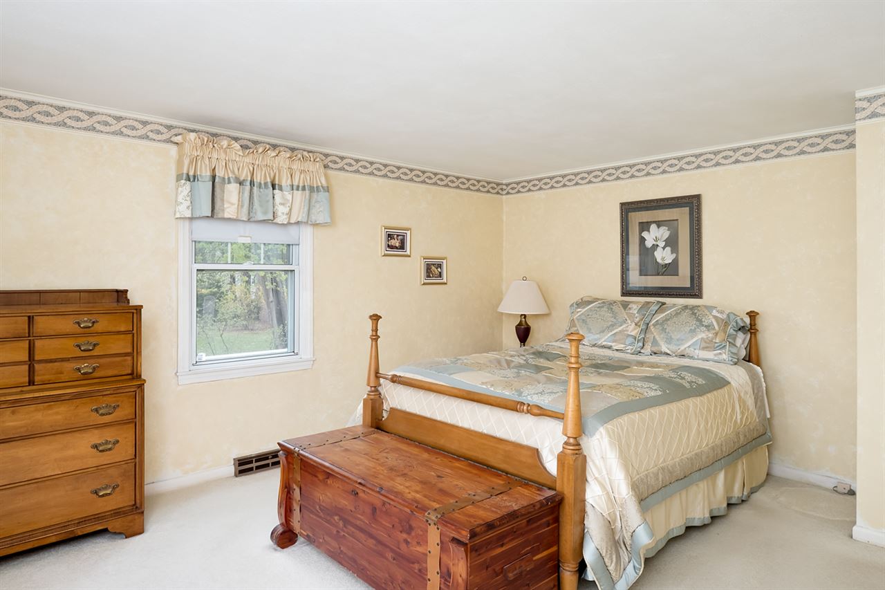4 Spruce Street Exeter, NH 03833 - Photo 10 of 36 Gallery Image 10