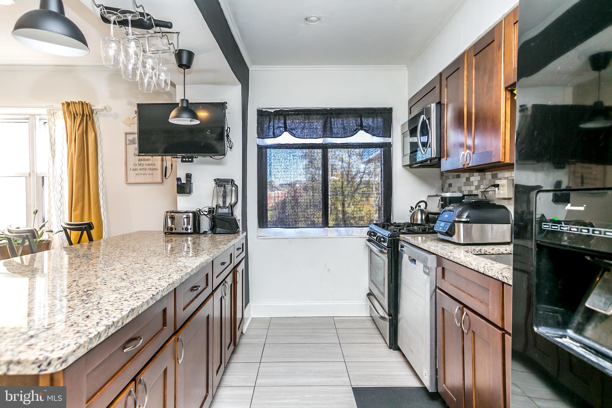 863 Bradhurst Road Baltimore, MD 21212 - Photo 11 of 31