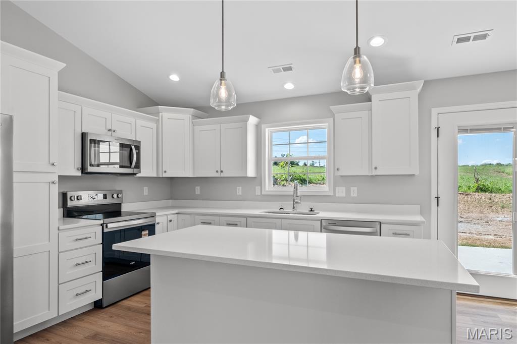 4054 Chapel Ridge Jackson, MO 63755 - Photo 9 of 25