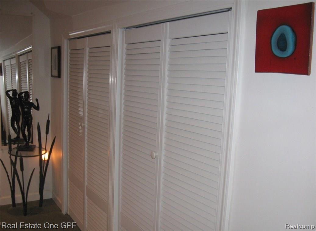 99 Muir Road Grosse Pointe, MI 48236 - Photo 26 of 37 26 IMG_2806.JPG