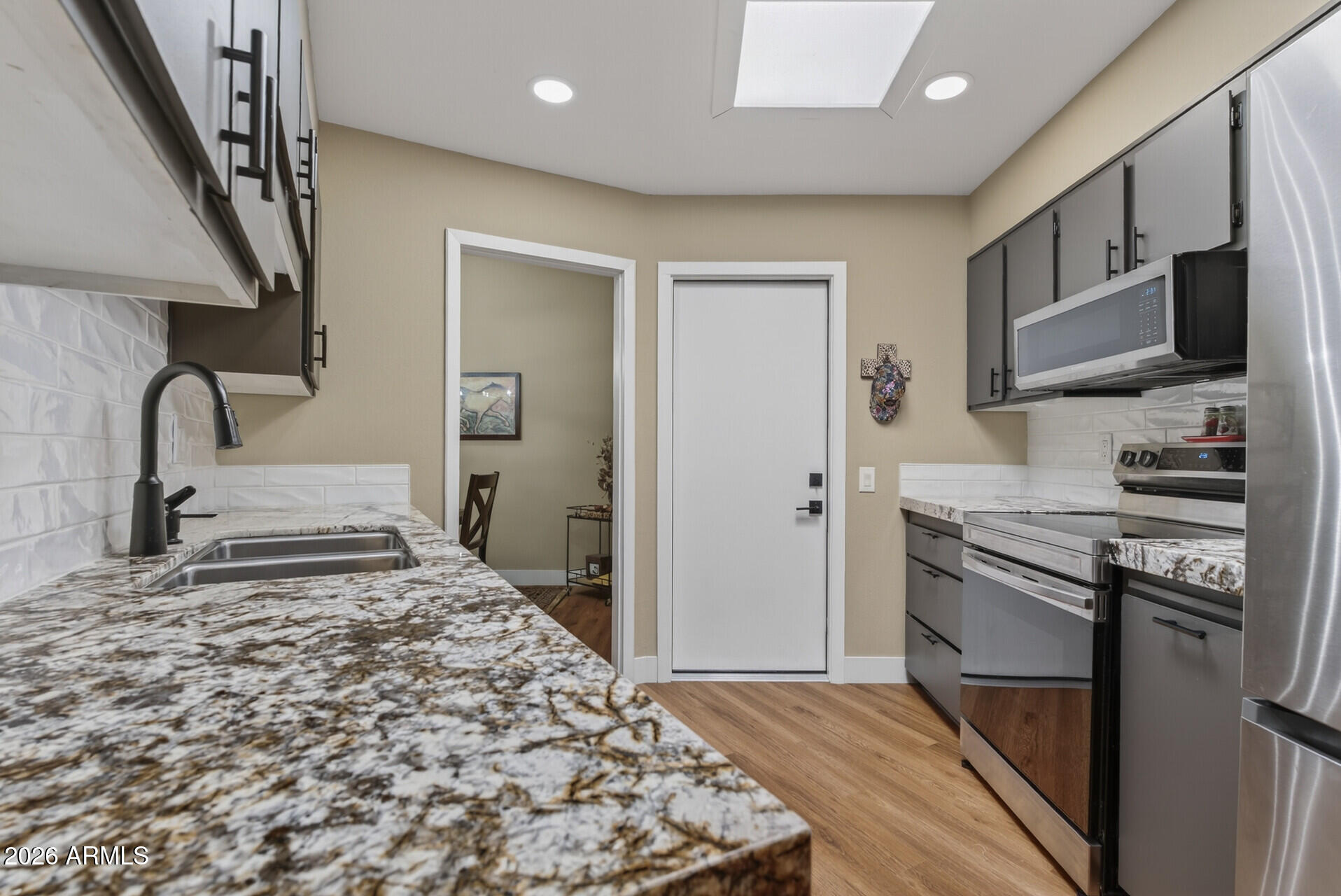 14044 North Palm Ridge Drive Sun City, AZ 85351 - Photo 21 of 63 31_14044_N_Palm_Ridge31_mls