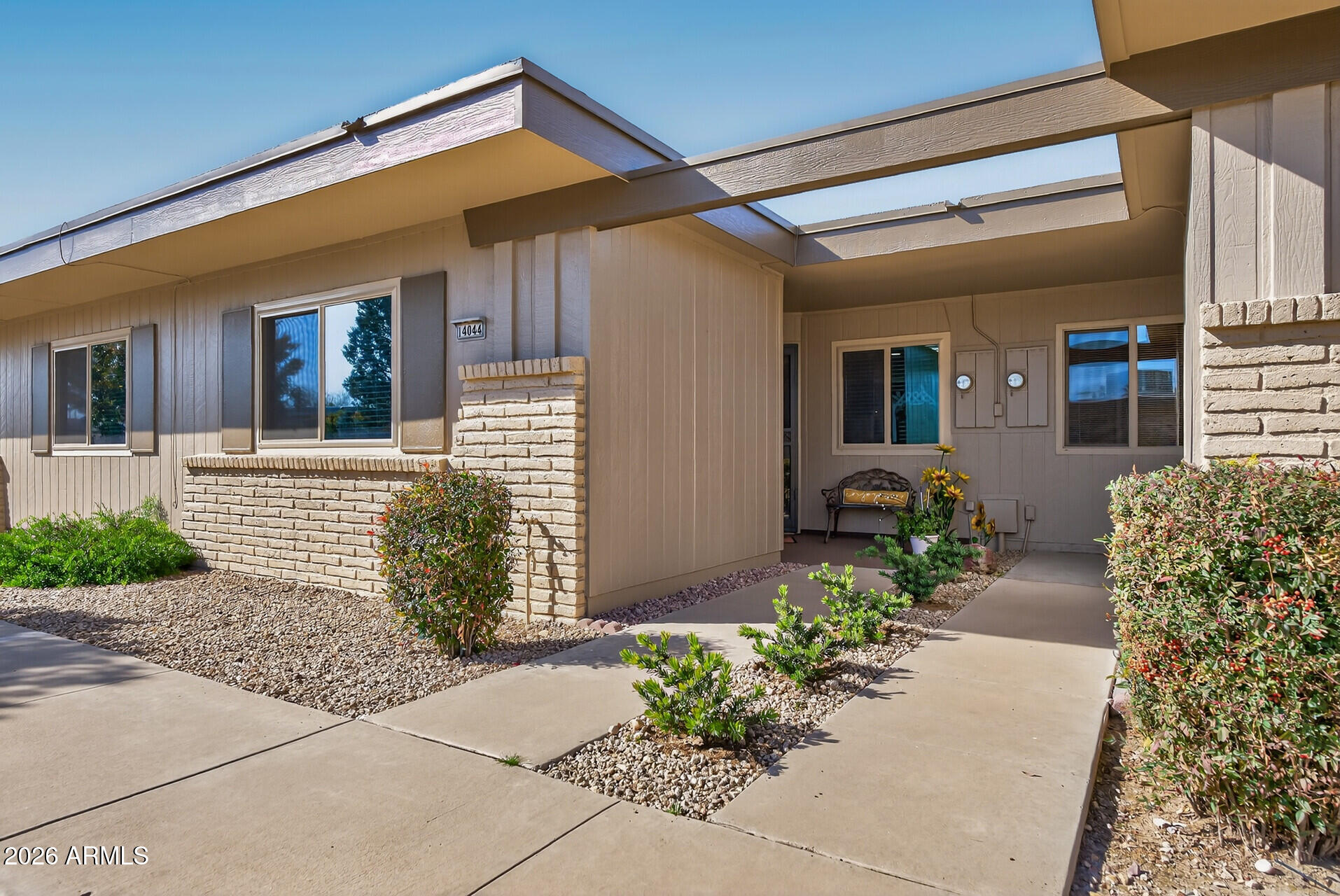 14044 North Palm Ridge Drive Sun City, AZ 85351 - Photo 4 of 63 09_14044_N_Palm_Ridge9_mls