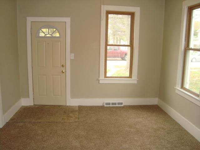 2401 4th Street Moline, IL 61265 - Photo 2 of 9 Gallery Image 2