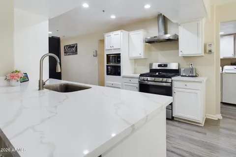 $1,899,000 | 6739 East Sweetwater Avenue, Scottsdale, AZ 85254