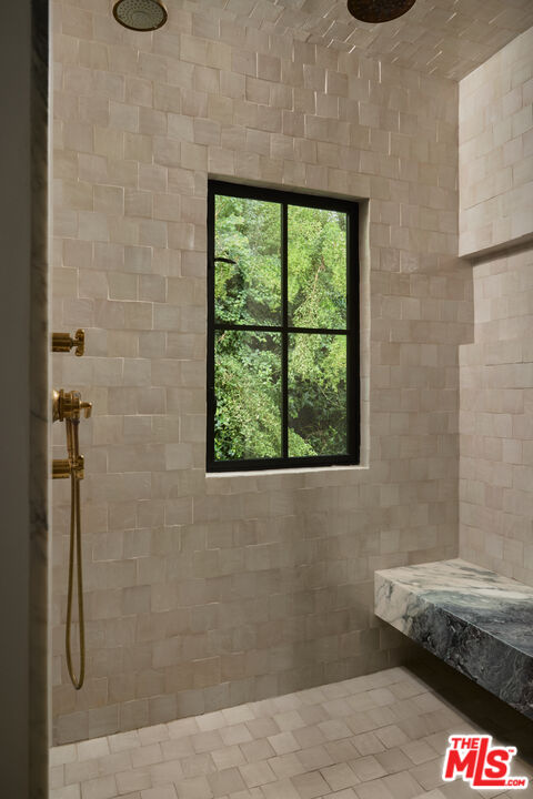 1229 Chantilly Road Los Angeles, CA 90077 - Photo 15 of 35 Gallery Image 15