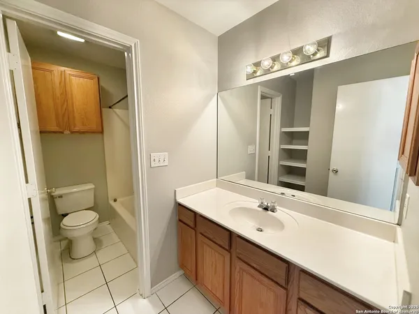 $1,295 | 2754 Farm To Market Road 1044, Unit 2754, New Braunfels, TX 78130