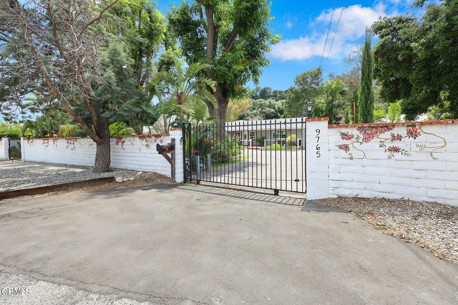 9765 Tujunga Canyon Boulevard Tujunga, CA 91042 - Photo 3 of 51 MLS_3