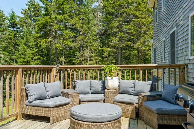 $595,000 | 44 King Phillips Trail, Boothbay, ME 04544