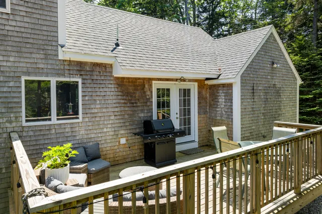$595,000 | 44 King Phillips Trail, Boothbay, ME 04544