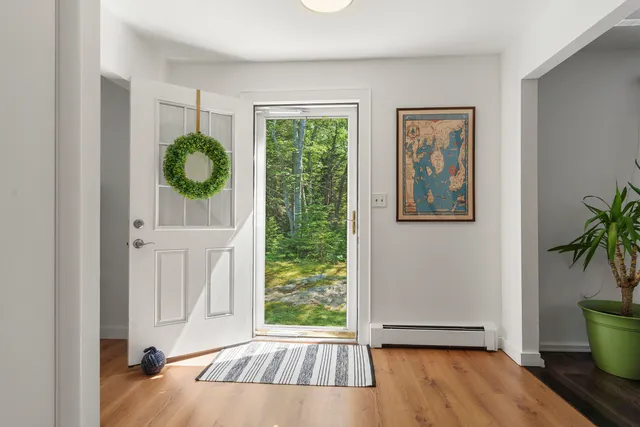 $595,000 | 44 King Phillips Trail, Boothbay, ME 04544