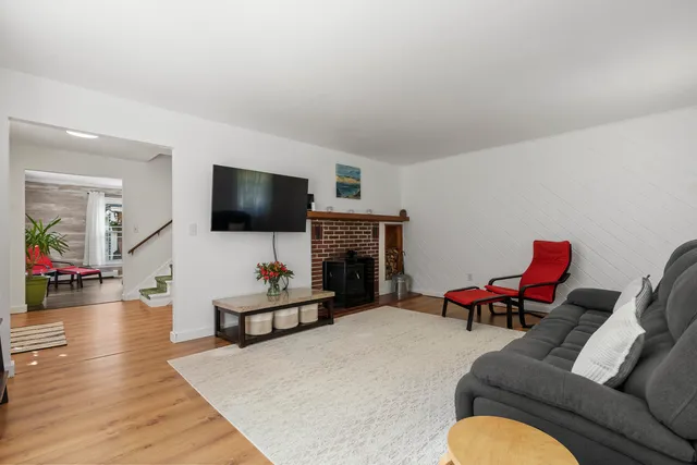 $595,000 | 44 King Phillips Trail, Boothbay, ME 04544