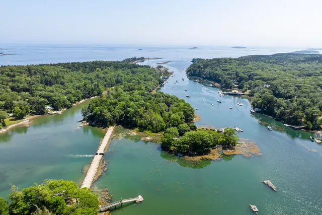 $595,000 | 44 King Phillips Trail, Boothbay, ME 04544