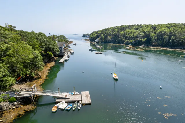 $595,000 | 44 King Phillips Trail, Boothbay, ME 04544