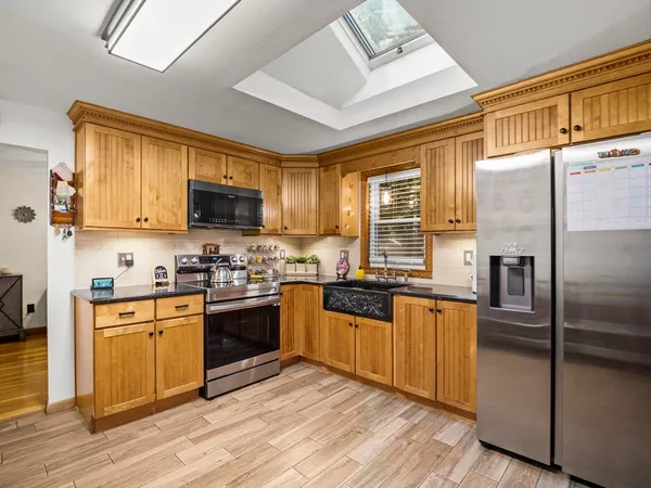 $670,000 | 2 Smith Road, Randolph, MA 02368