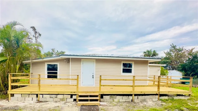 $227,750 | 5981 Cubles Drive, Bokeelia, FL 33922