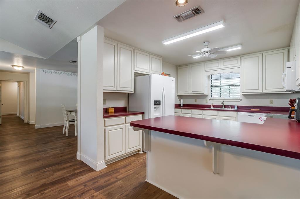 1110 Jones Road Weatherford, TX 76088 - Photo 18 of 36