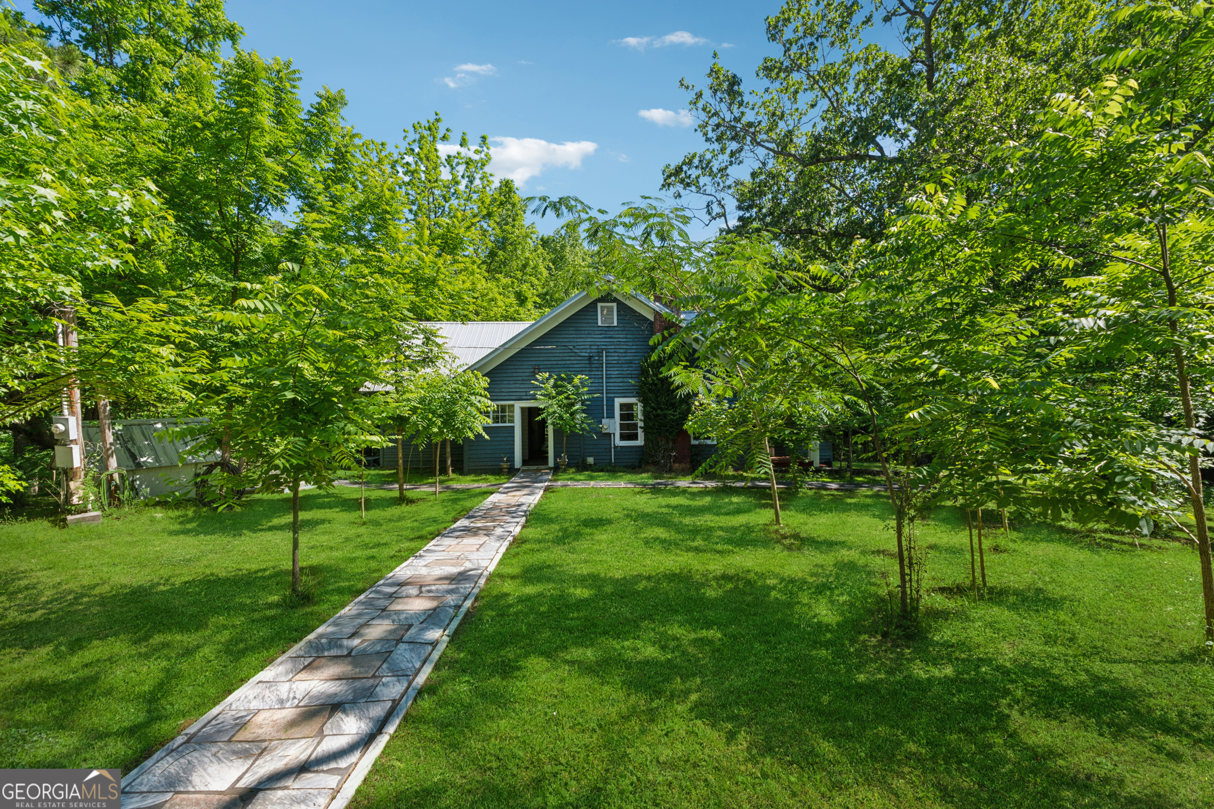 13795 Arnold Mill Road Roswell, GA 30075 - Photo 2 of 47