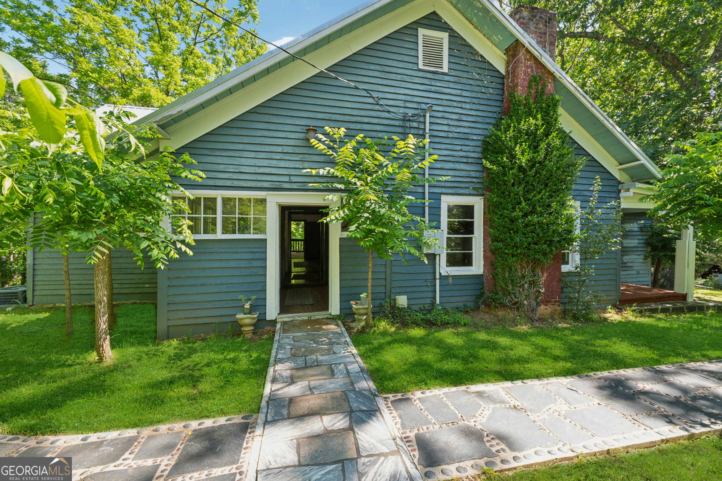 13795 Arnold Mill Road Roswell, GA 30075 - Photo 3 of 47