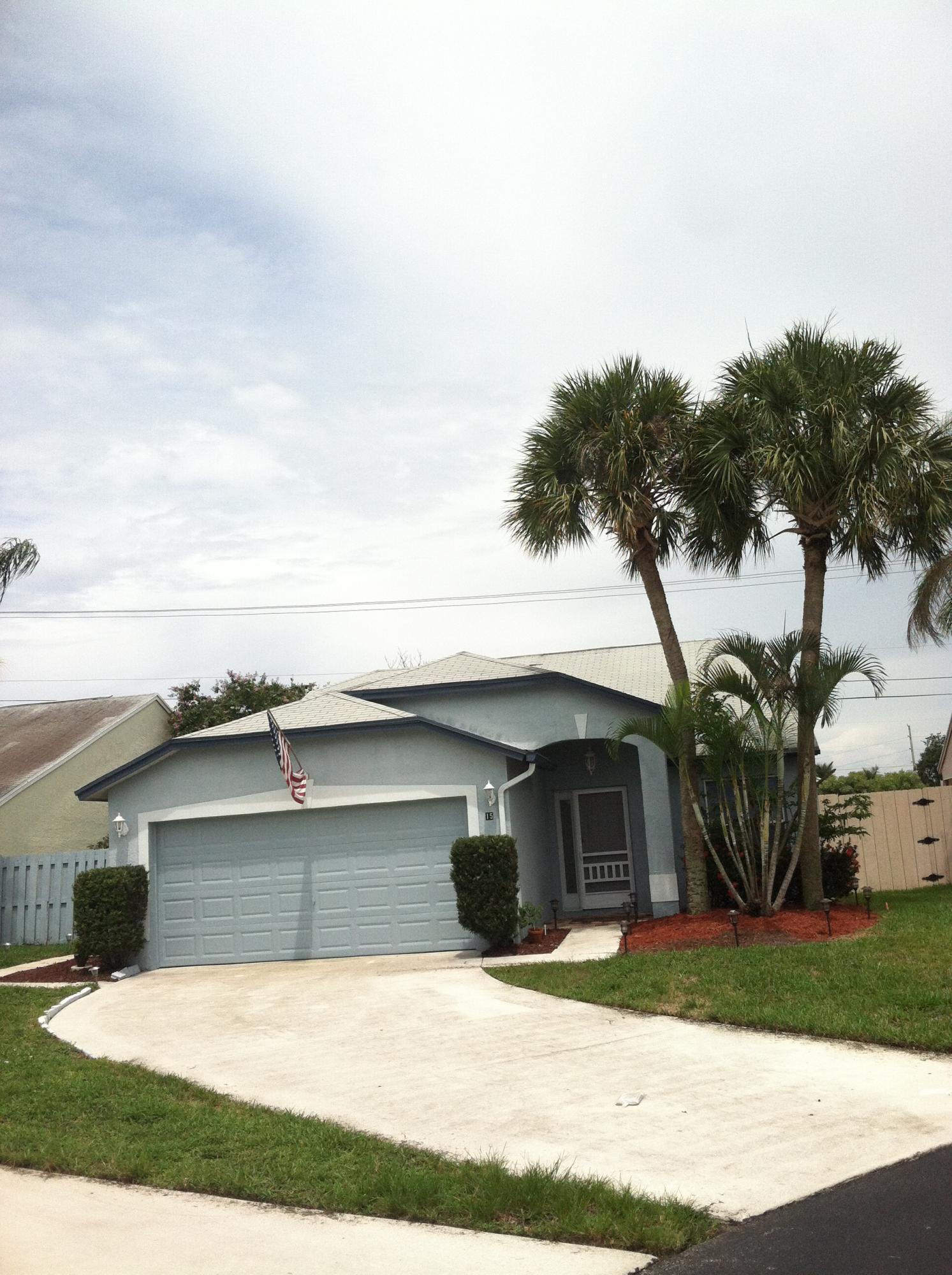 15 Ripley Way Boynton Beach, FL 33426 - Photo 1 of 14 LEFT FRONT VIEW