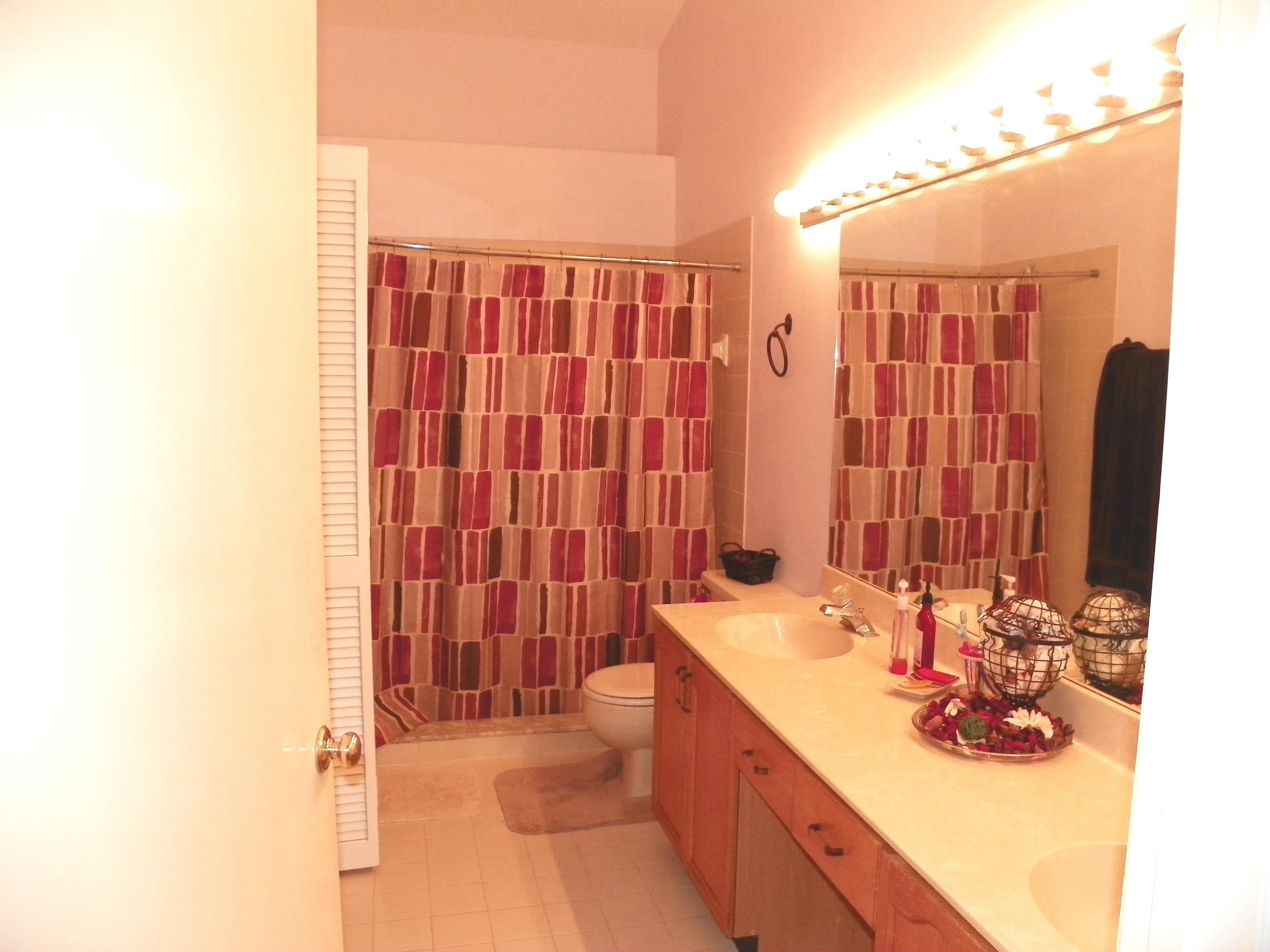 15 Ripley Way Boynton Beach, FL 33426 - Photo 11 of 14 Master Bath