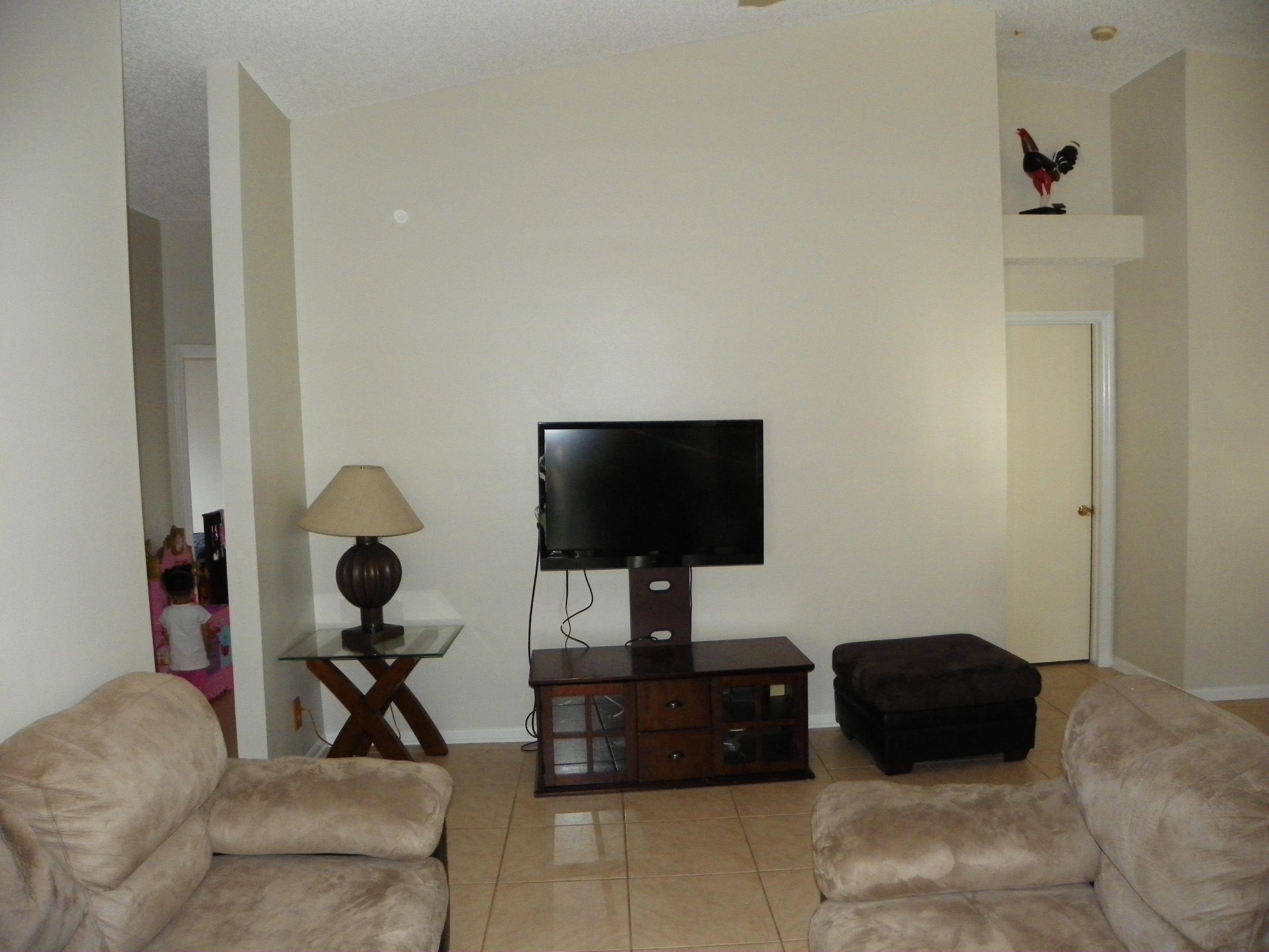 15 Ripley Way Boynton Beach, FL 33426 - Photo 4 of 14 TV
