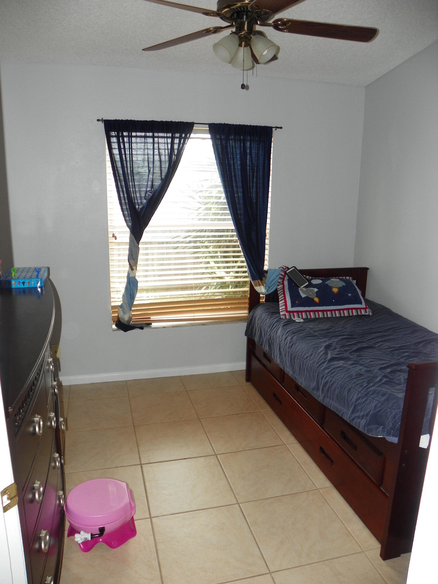 15 Ripley Way Boynton Beach, FL 33426 - Photo 9 of 14 Bedroom 3