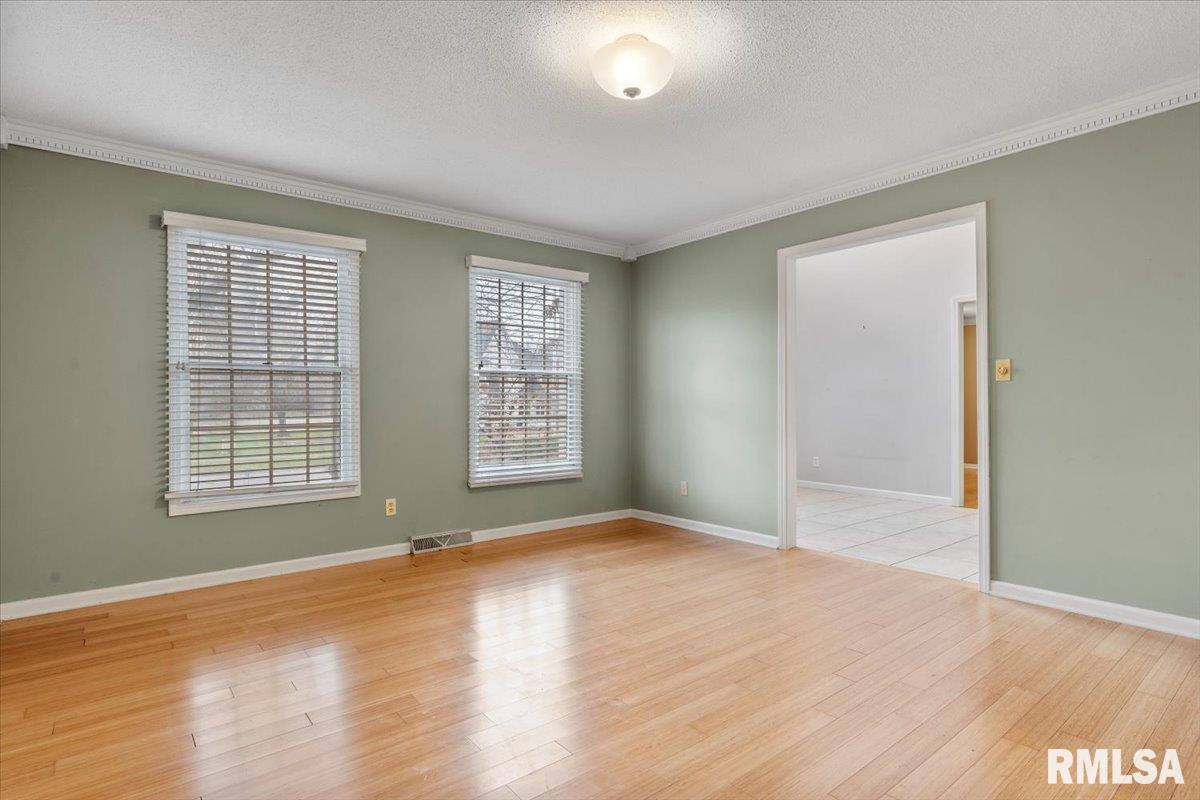 500 Clipper Road Springfield, IL 62711 - Photo 6 of 31
