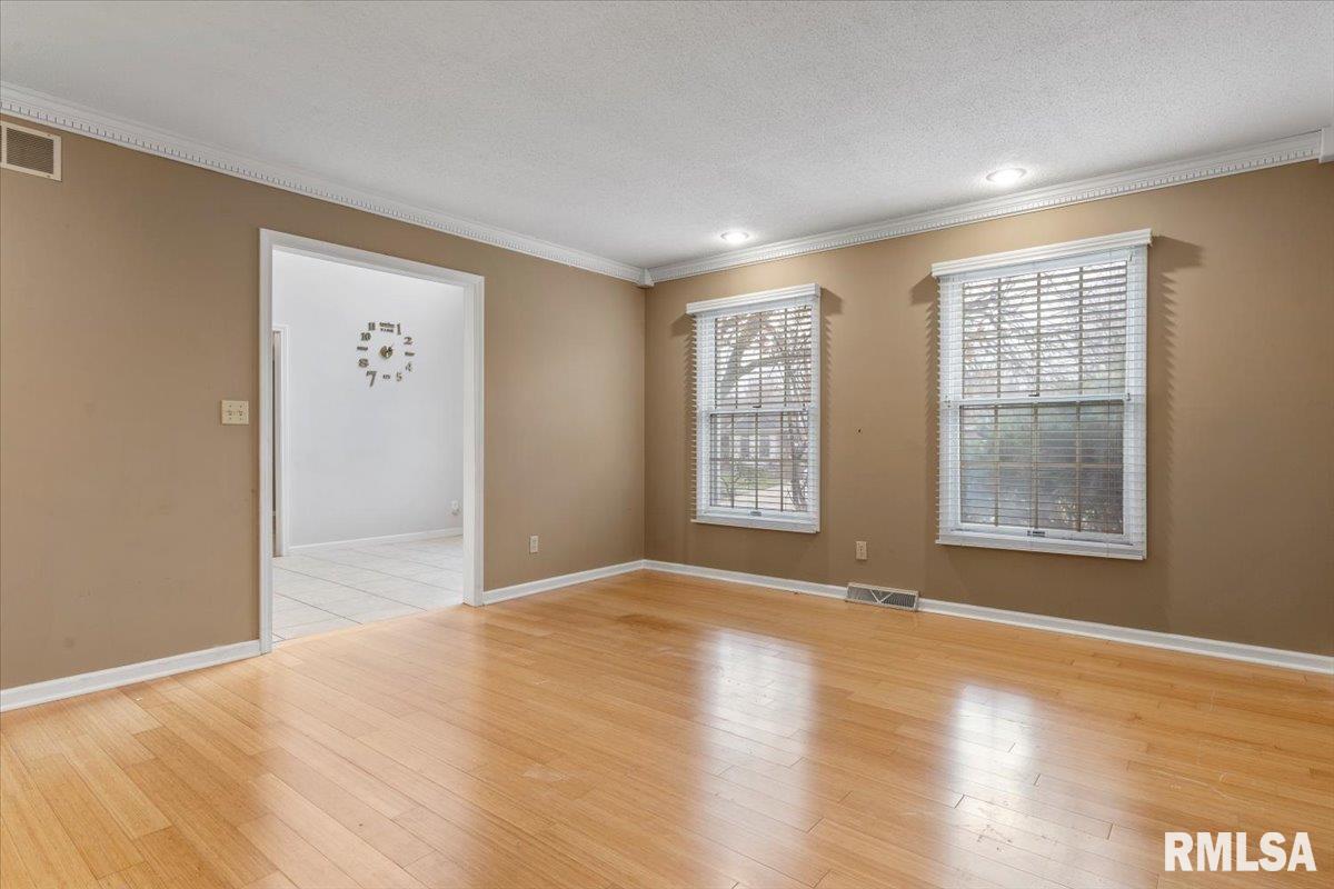 500 Clipper Road Springfield, IL 62711 - Photo 8 of 31