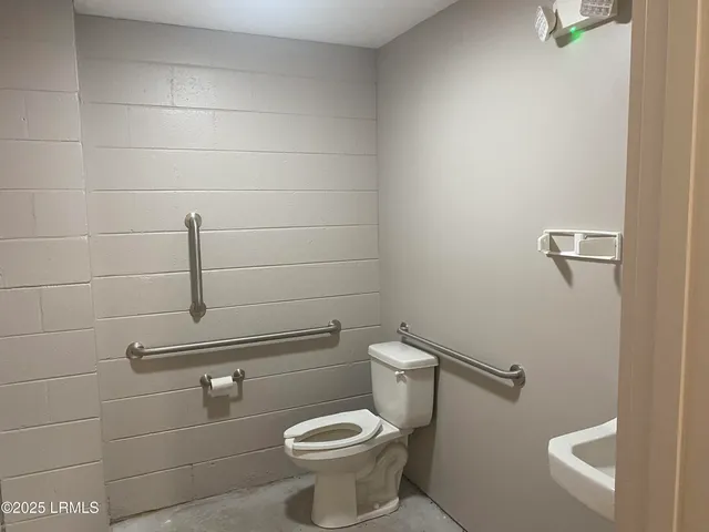 $2,200 | 1808 Boundary Street, Unit C, Beaufort, SC 29902