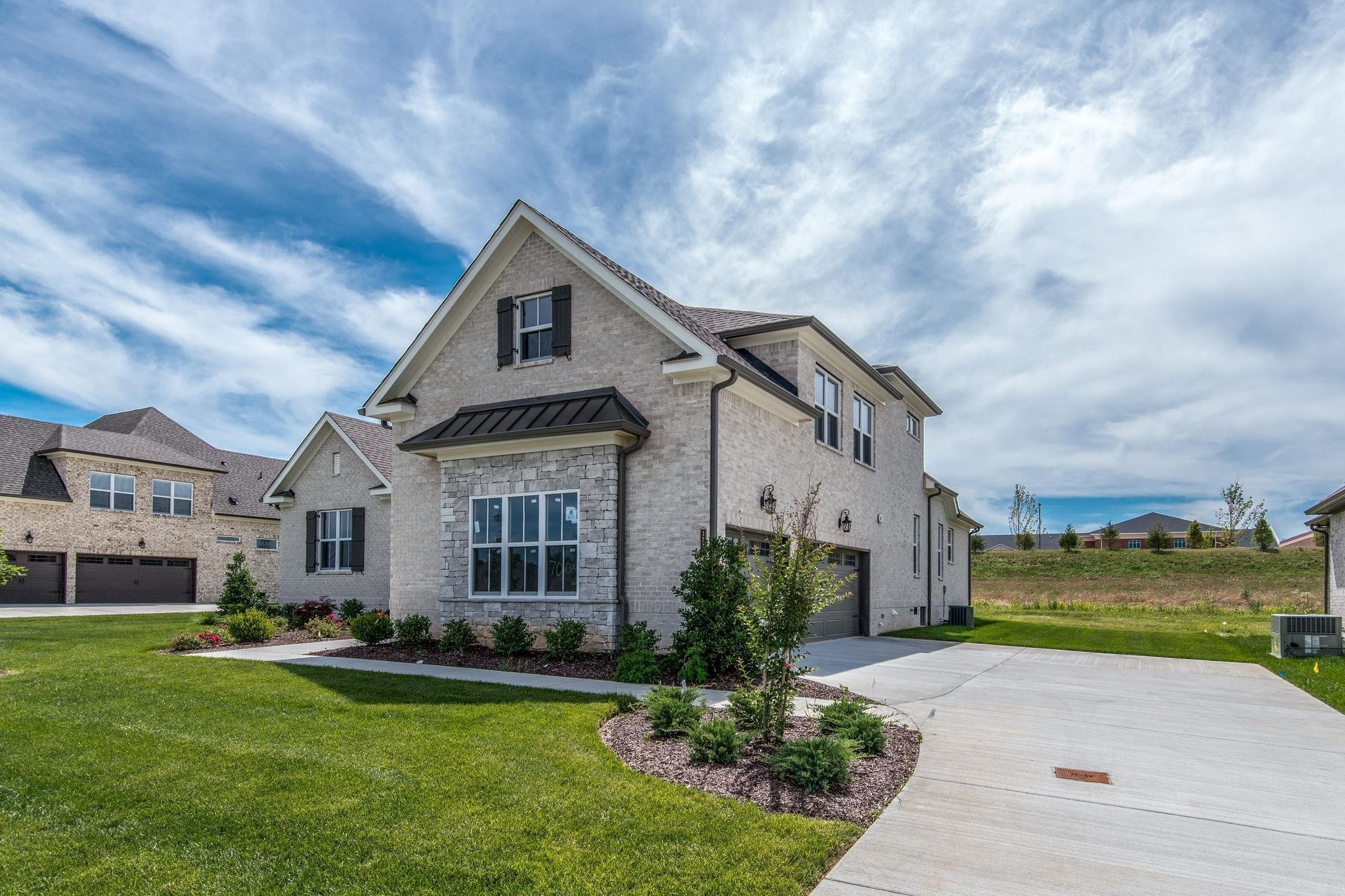 3006 Eleanor Rigby Ct Spring Hill Spring Hill, TN 37174 - Photo 3 of 31 Gallery Image 3