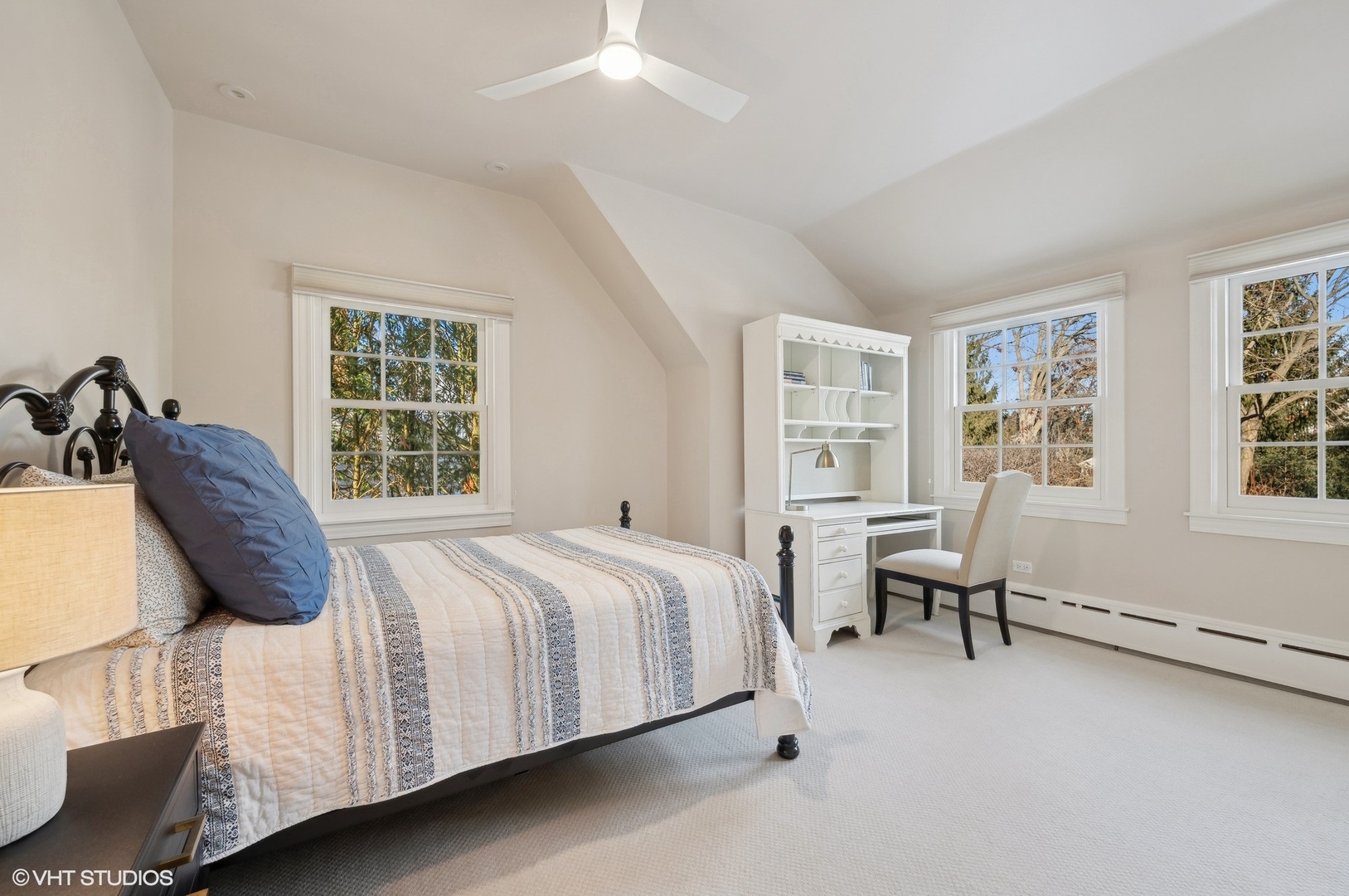 2822 Blackhawk Road Wilmette, IL 60091 - Photo 20 of 33