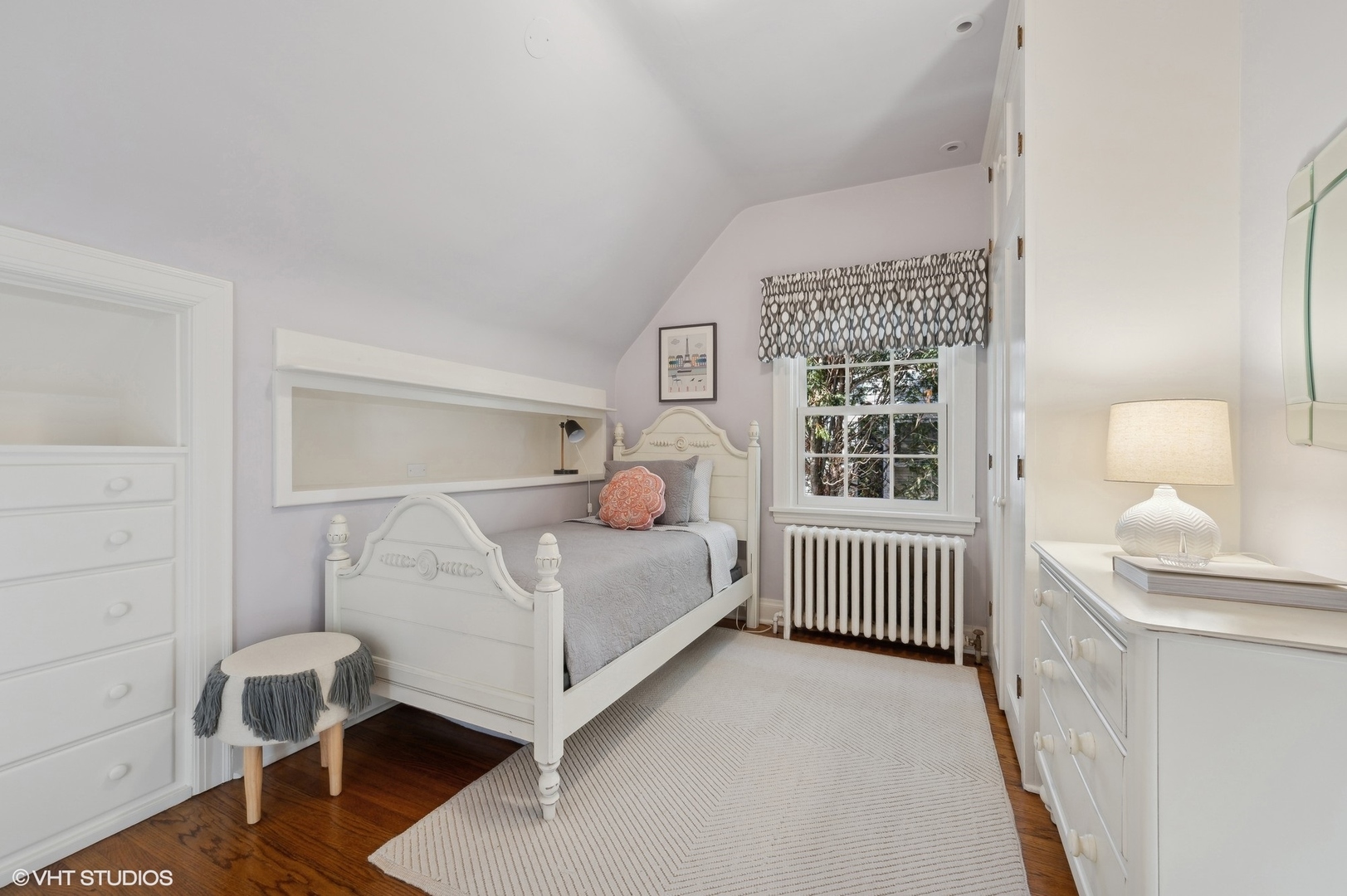 2822 Blackhawk Road Wilmette, IL 60091 - Photo 23 of 33