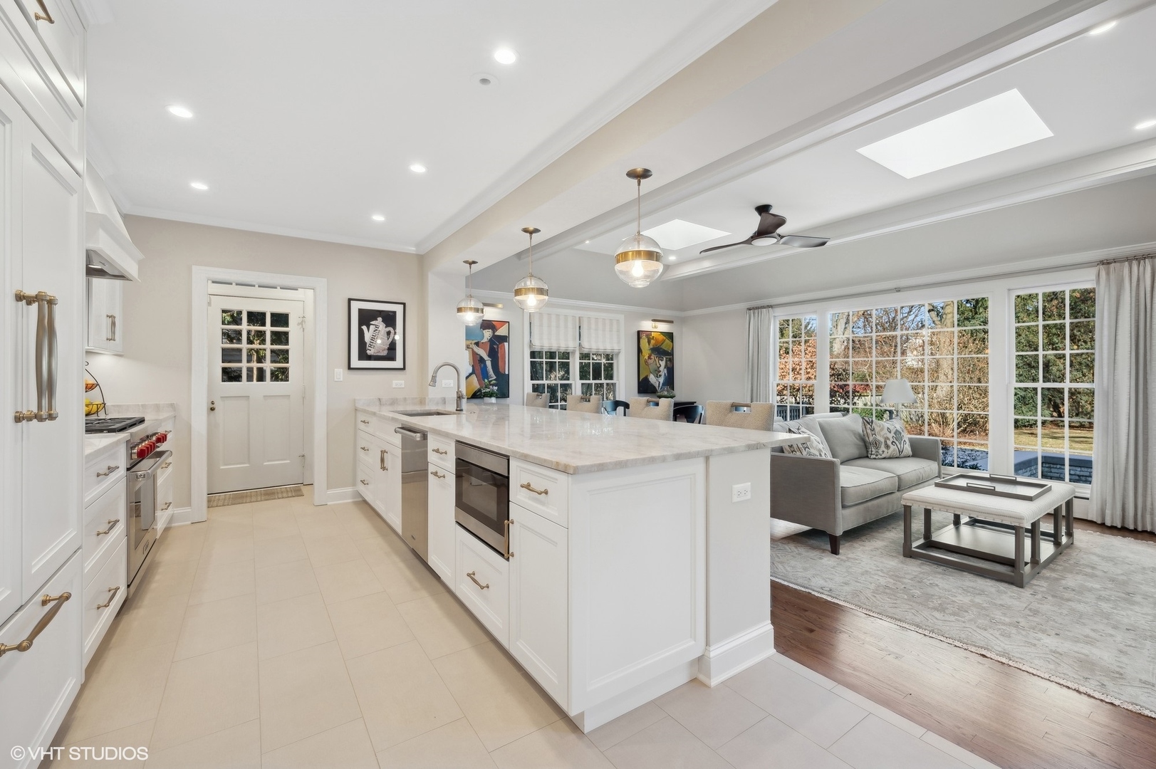 2822 Blackhawk Road Wilmette, IL 60091 - Photo 9 of 33