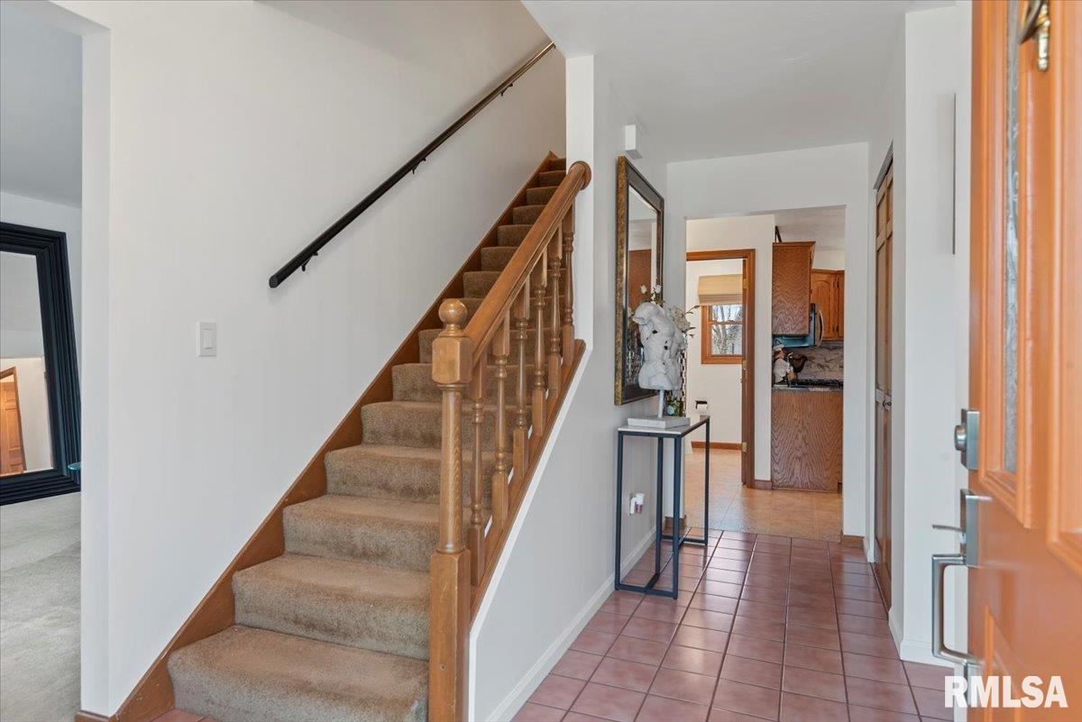 505 Tecumseh Trail Springfield, IL 62711 - Photo 4 of 53