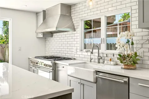 $2,550,000 | 2004 Faymont Avenue, Manhattan Beach, CA 90266