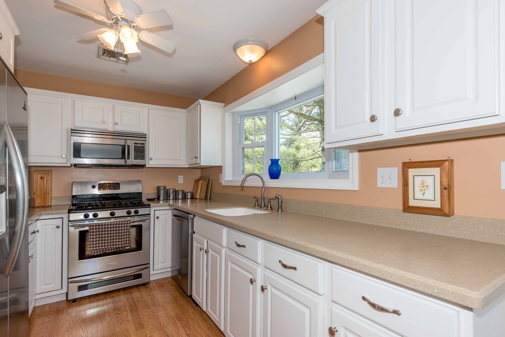190 Glen Charlie Road Wareham, MA 02538 - Photo 7 of 15 Gallery Image 7