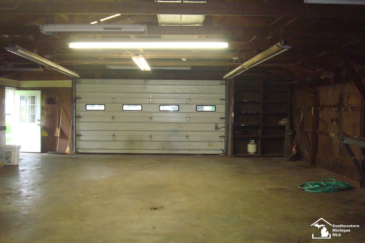20635 Middlebelt Road Romulus, MI 48174 - Photo 13 of 36