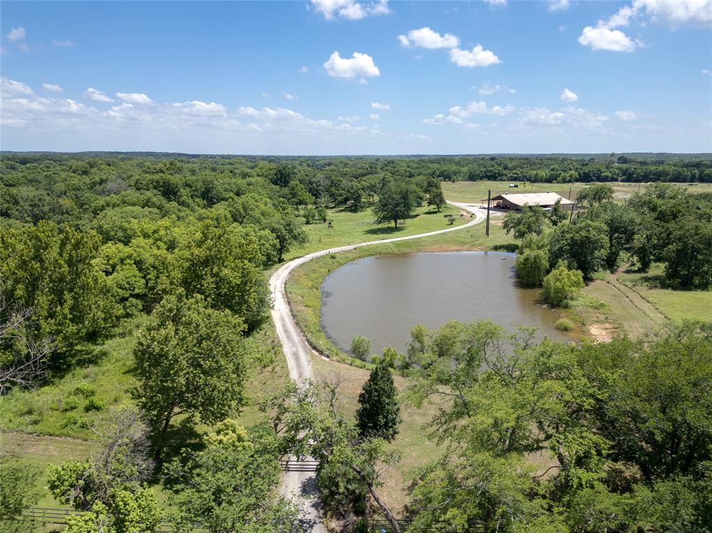 1510 Hawkins Road Whitesboro, TX 76273 - Photo 21 of 40