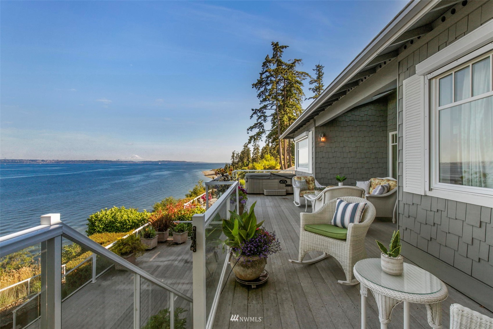 21954 President Point Road Northeast Kingston, WA 98346 - Photo 12 of 40 Gallery Image 12