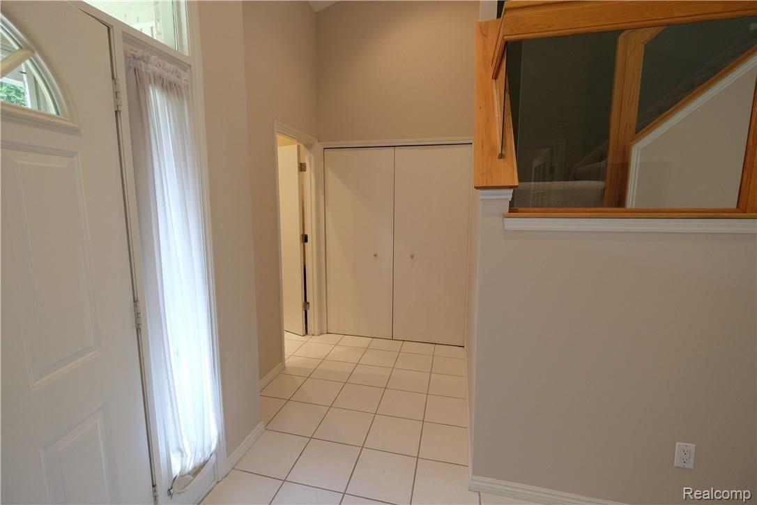 1535 Cardinal Ridge Court West Bloomfield, MI 48324 - Photo 29 of 36 DSCF3441.JPG